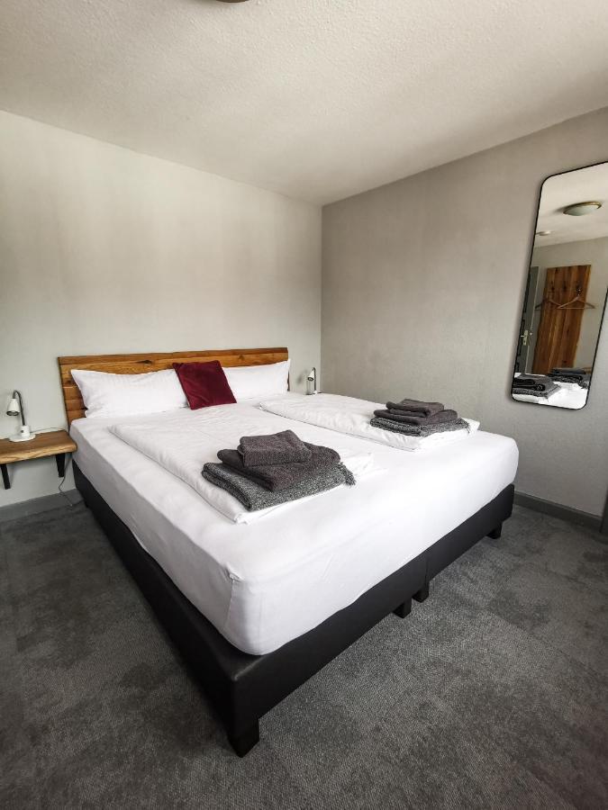 Kontraste Hotell Neumünster Exteriör bild