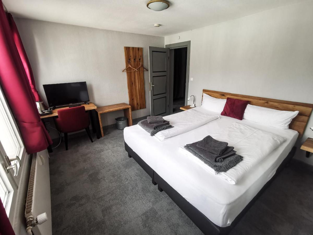 Kontraste Hotell Neumünster Exteriör bild