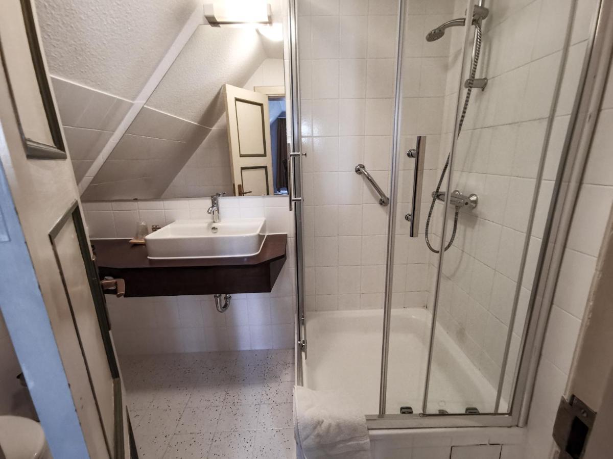 Kontraste Hotell Neumünster Exteriör bild